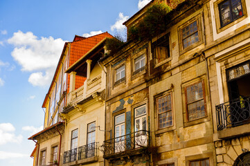 Fototapeta na wymiar Architecture of Douro valley, Porto, Portugal