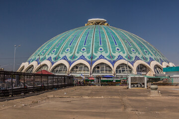 Fototapeta premium Dome of Chorsu Bazaar market in Tashkent, Uzbekistan
