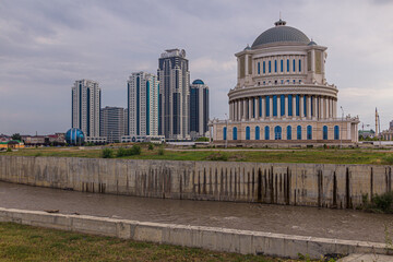 Obraz premium National Opera of Chechnya in Grozny, Russia.