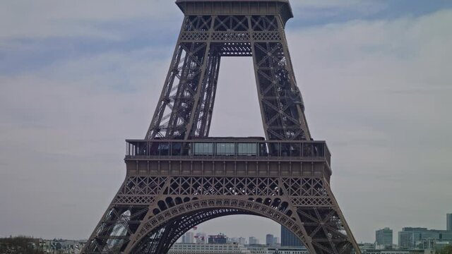 Eiffel Tower Day medium tilt up