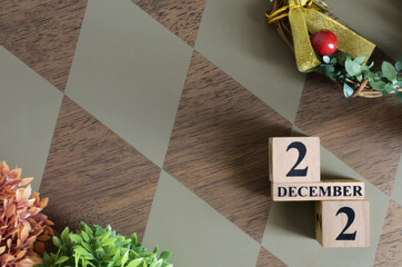 December 22, Date design with number cube.