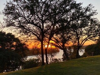 atrdecer vista al rio