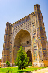 Fototapeta na wymiar It's Madrasah of the Registan, hearth of Samarkand, Uzbekistan