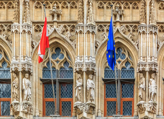 Obraz premium Facade of the gothic town hall on Grote Markt square in Leuven Belgium