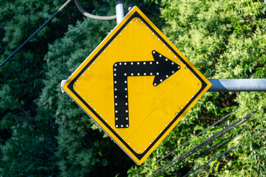 444 Best 右折 Images Stock Photos Vectors Adobe Stock