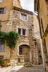 Obraz na płótnie Canvas It's Close view of the house in Saint Paul de Vence, medieval town in France