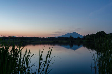茨城県・母子島遊水池から見る筑波山