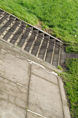 土手の階段