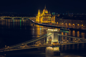 Fototapeta na wymiar Budapest cityscape with Chain bridge and parliament building, Hungary