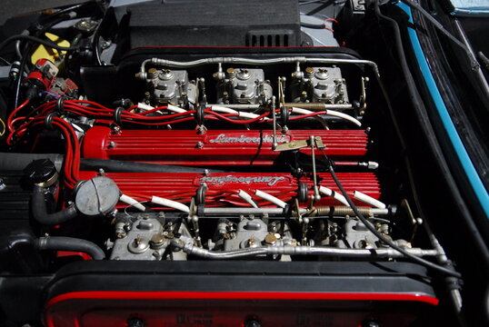 v12 engine of a lamborghini espada