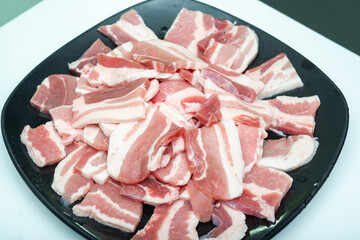 豚バラの薄切り
