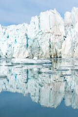 Fototapeta na wymiar Lilliehook glacier in Lilliehook fjord a branch of Cross Fjord, Spitsbergen Island, Svalbard archipelago, Norway