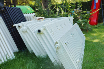 Changing old heating radiators at home. Energetic efficiency