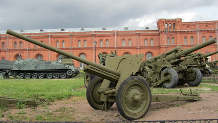 Fototapeta na wymiar Russian artillery WWII (5)