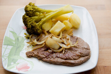 Côte de porc et ses petits légumes