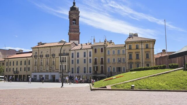Motion lapse in 4k, Monza, Italy, Tomb Of The Unknown Soldier