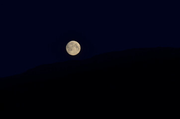 super full moon at midnight