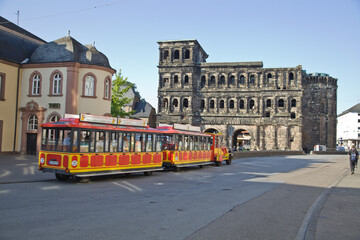 Fototapeta na wymiar The Porta Nigra(Black Gate),Trier,Germany