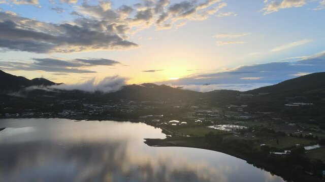 4Kドローン空撮・山梨県・山中湖の朝日