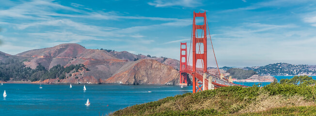 Panorama of the Golden Gate bridge