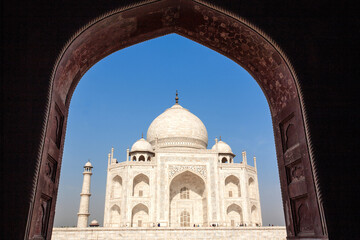 Fototapeta na wymiar Taj mahal, 7 wonder of the world in Agra, India