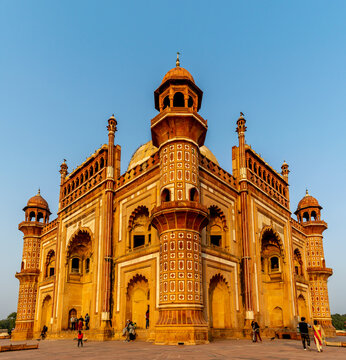 Delhi, India; Feb, 2020 : wide angle shot of Safdarjung's Tomb, Delhi, India