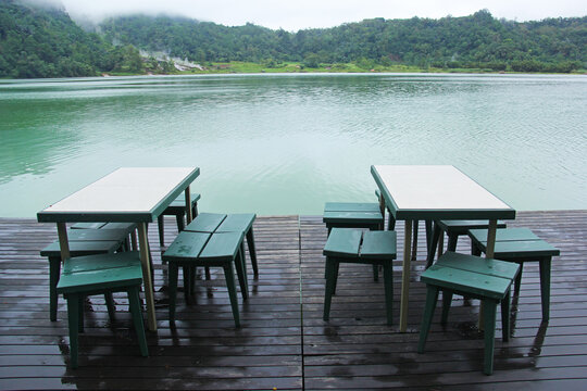 LINOW LAKE IN TOMOHON NEAR MANADO, SULAWESI. THIS LAKE IS KNOWN HAS THREE DIFFERENT COLOR.
