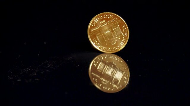 Gold Philharmoniker Bullion M&uuml;nze Zeitlupe