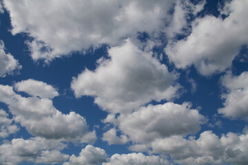 Naklejka premium Volumetric clouds over the village of Russia