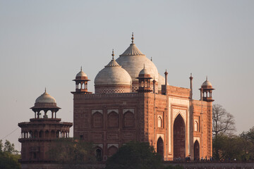 Obraz premium Taj Mahal, Agra, India. bij zonsondergang