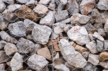 
Prevention of topsoil erosion when water flows through