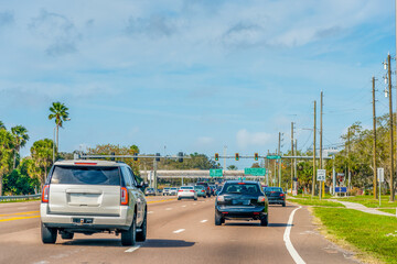 Fototapeta na wymiar Traffic in southern Florida on a cloudy day