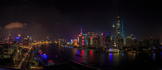 Fototapeta na wymiar Nightly panorama of Shanghai and the Bund