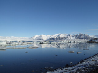 Fototapeta na wymiar Cold snow landscape in Iceland