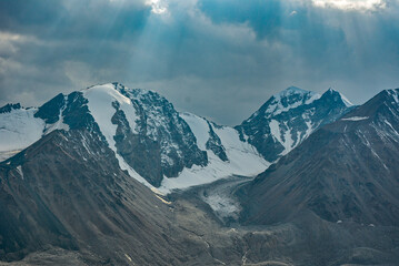 Obraz premium Eternal Snow Capped Altai Tavan Bogd National Park mountains in western part of Mongolia, Bayan Olgii province.