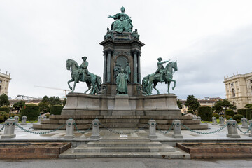 Fototapeta na wymiar Maria Theresia monument at Maria-Theresien-Platz between the Ringstraße and the Museumsquartier