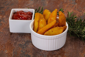 Fried potato slices