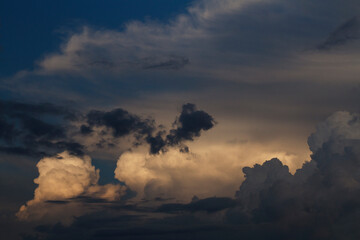 Pochmurne niebo © Jan