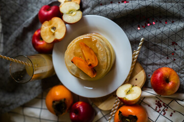 pancakes with honey and fruit juice
