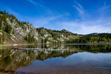 Obraz premium lake in the mountains