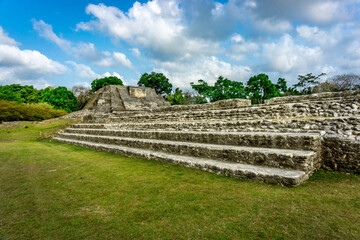 Fototapeta na wymiar Ancient Mayan Altun Ha Temple near Belize-city in Belize.
