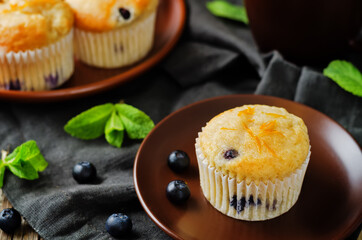 Blueberry muffins with lemon glaze