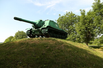 Fototapeta na wymiar self-propelled artillery mount on a hill