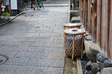 京都の景観配慮型ごみ箱