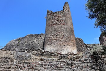 Velia - Rudere di torre medioevale
