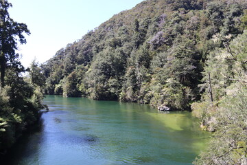 Rivière du parc Abel Tasman, Nouvelle Zélande