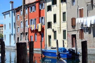 Fototapeta na wymiar Piccola barca a Chioggia (orizzontale)