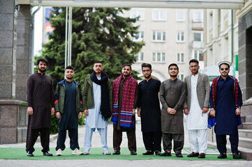 Obraz premium Group of pakistani man wearing traditional clothes salwar kameez or kurta.