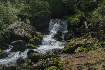 Allphotokz Lake Kolsay-2 Way 20050813 2238 20D S