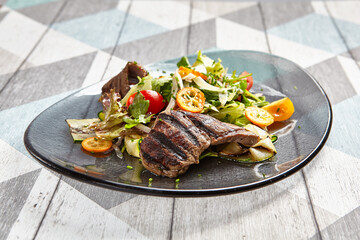 Salad with veal and kumquat